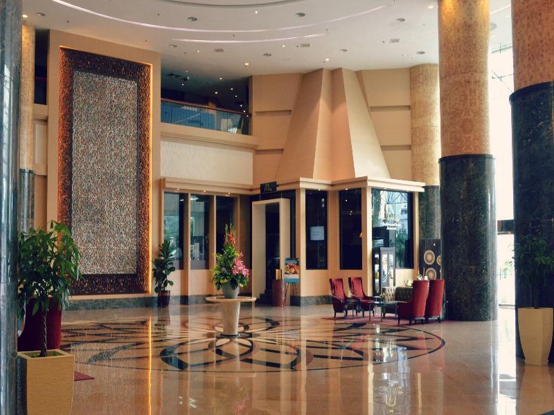Hotel The Puteri Pacific 4*