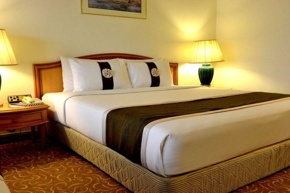 The Puteri Pacific Hotel 4*